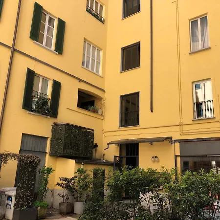 Elegant In Center Apartment Mailand